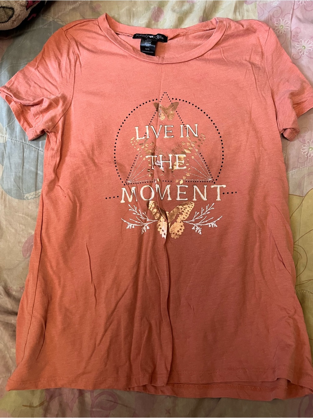 Live In The Moment Coral Graphic Tee